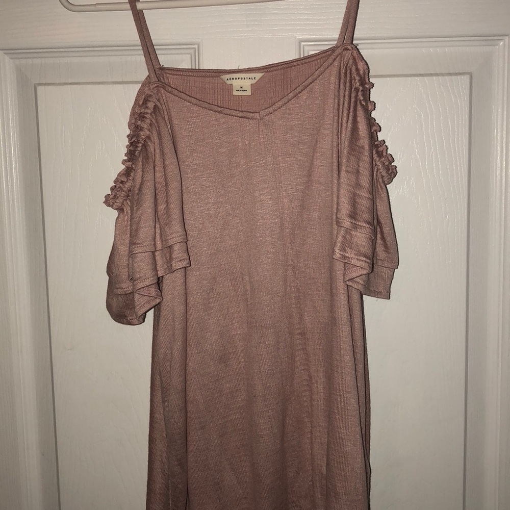 off the shoulder top... NEVER WORN!!